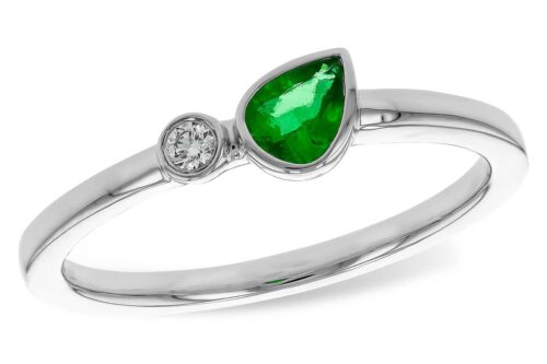 White Gold Emerald Ring