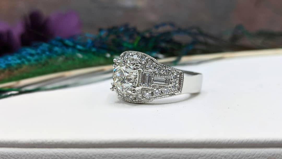 New Year, New Jewelry! Make Their NYE Sparkle with a Surprise from Roper's Jewelers (1)