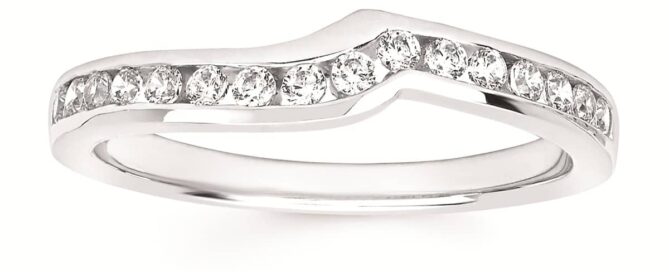 Curved Diamond Channel Set Band
