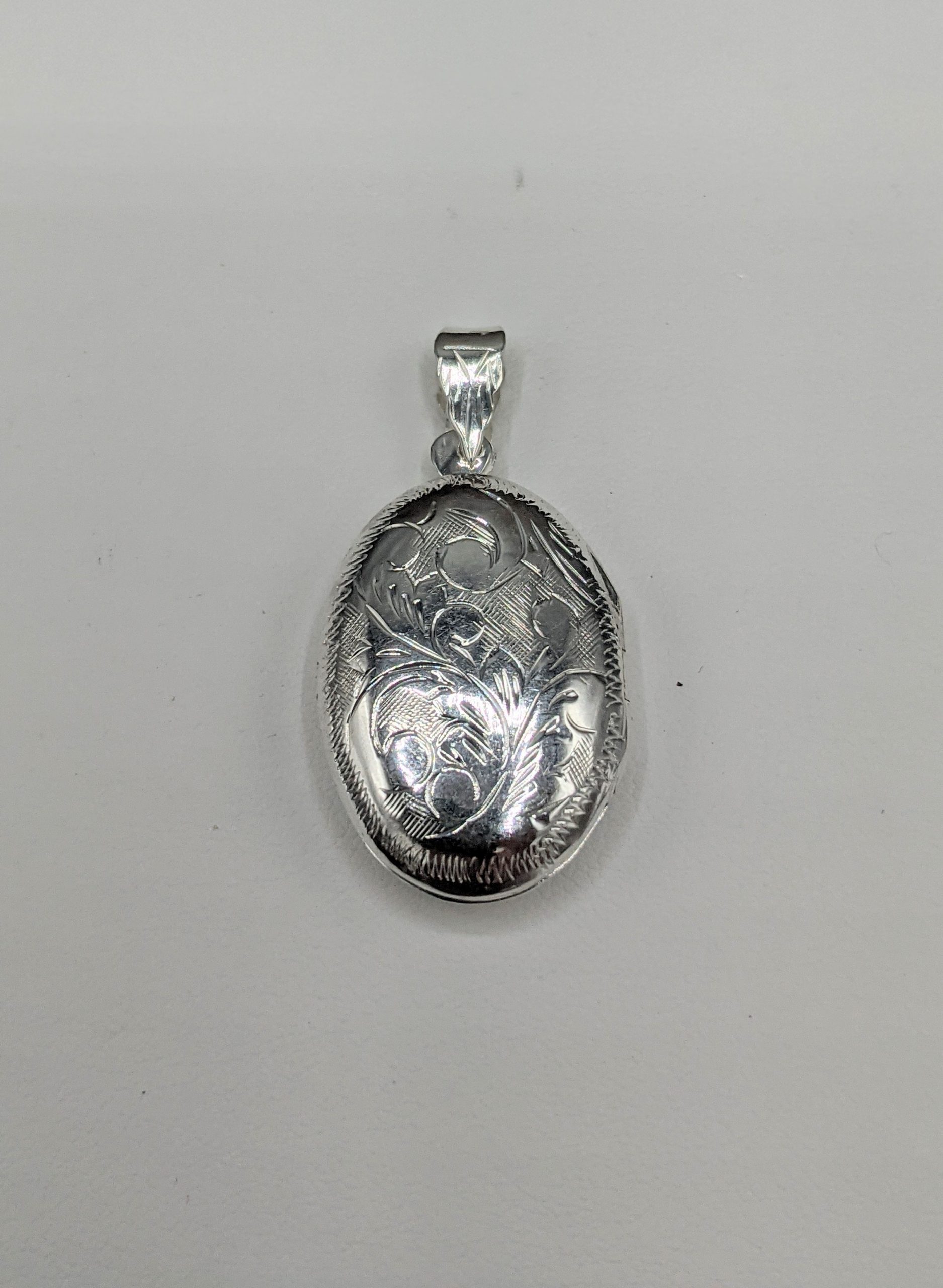 Vintage Etched Oval Picture Locket Necklace Sterling Silver