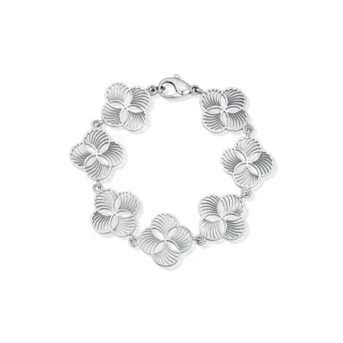 Quatrefoil Fan Bracelet